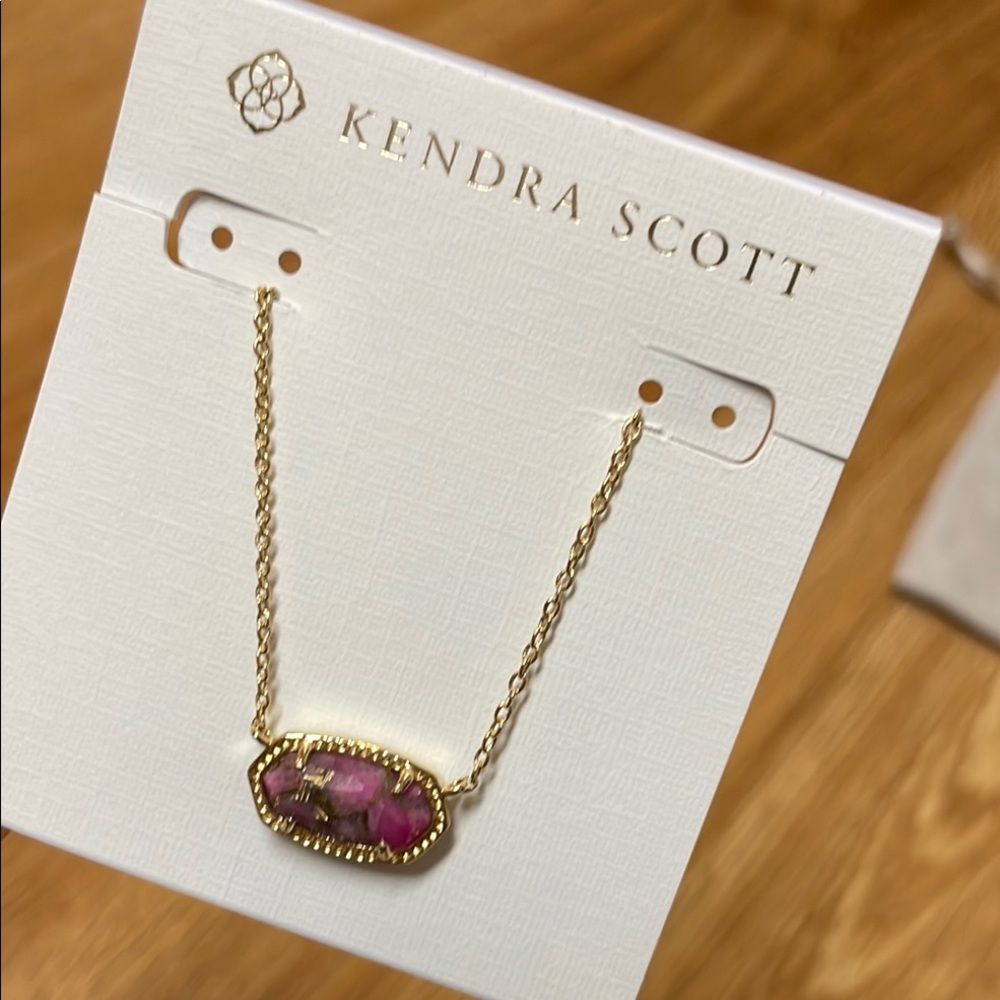 New Kendra Scott Elisa Necklace in Gold Bronze Veined Magenta Jade